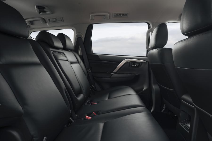 Интерьер Mitsubishi Pajero Sport 2020 года  (AU) (фото 28 из 38)